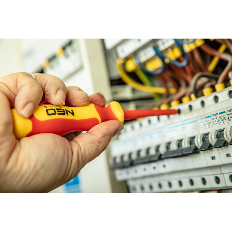 Набір інструментів NEO Tools 01-237, 7 предметів, 1000 В, викрутки та плоскогубці, сертифікат TÜV