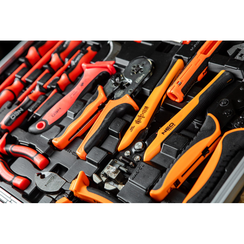 Валіза електрика Neo Tools 01-310, 108 предметів
