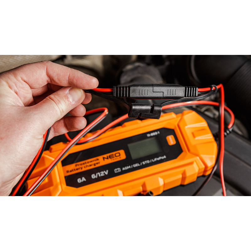 Зарядний пристрій для акумуляторів Neo Tools 11-893-1, 6/12В, 10 А/160 Вт (STD, AGM, GEL, LiFePO4)