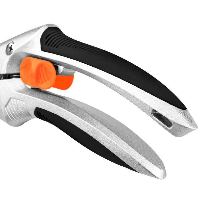 Сектор для саду Neo Tools, арт. 15-212 – 210 мм, обрізка гілок і пагонів