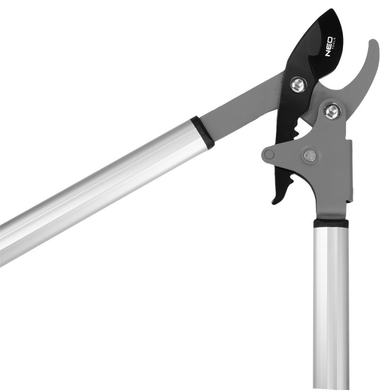 Гілкоріз обхідний NEO TOOLS 765 мм, арт. 15-251 –  з редуктором, потужність різу +60%