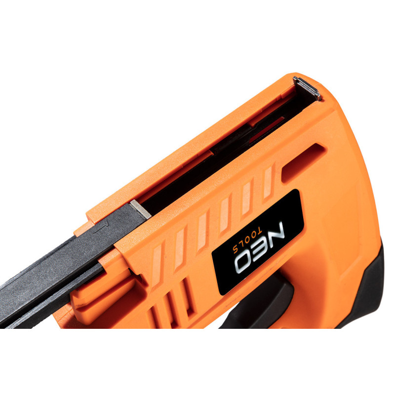 Меблевий акумуляторний степлер NEO Tools 16-050, 4V, micro USB, набір скоб і цвяхів